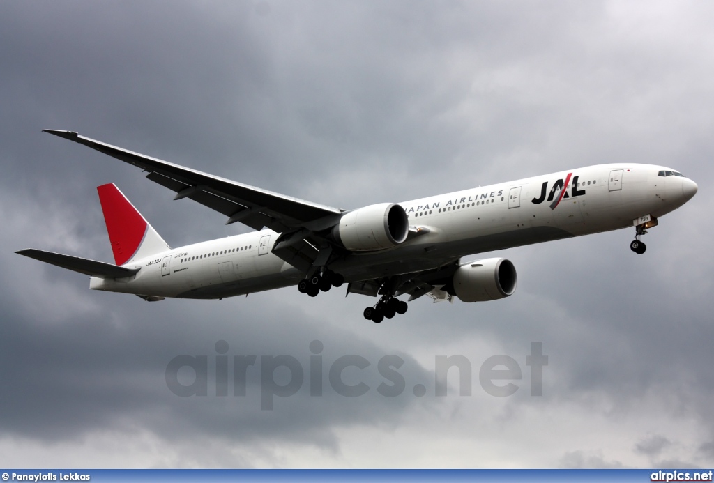 JA733J, Boeing 777-300ER, Japan Airlines