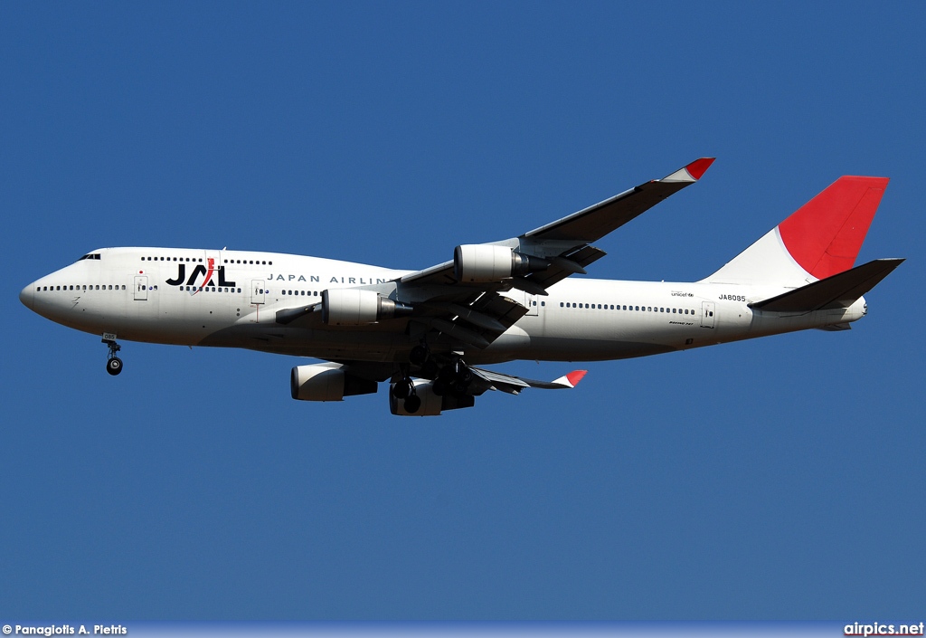 JA8085, Boeing 747-400, Japan Airlines