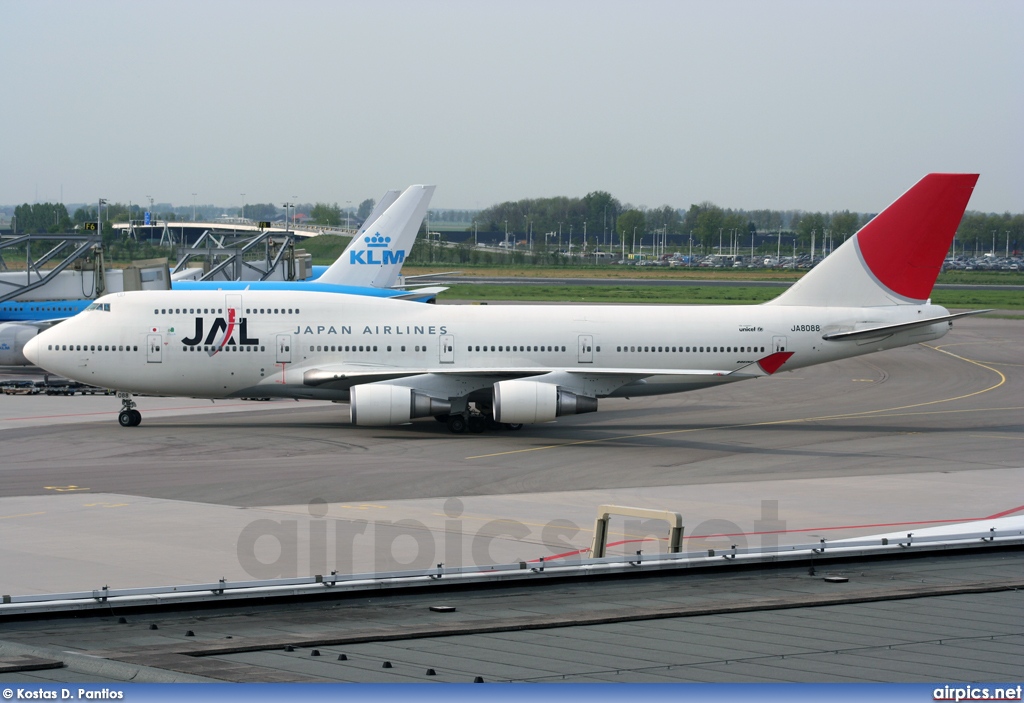 JA8088, Boeing 747-400, Japan Airlines