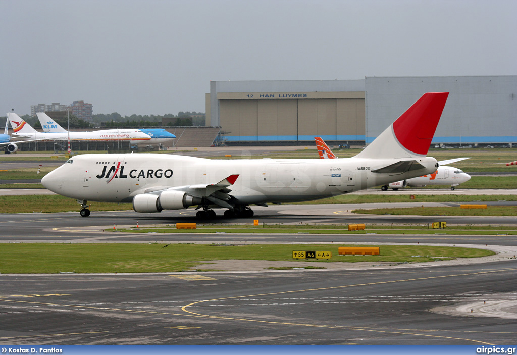 JA8902, Boeing 747-400(BCF), Japan Airlines Cargo