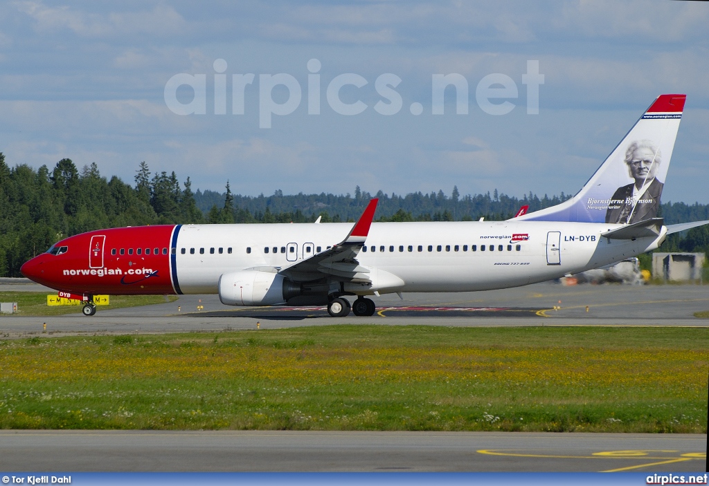 LN-DYB, Boeing 737-800, Norwegian Air Shuttle