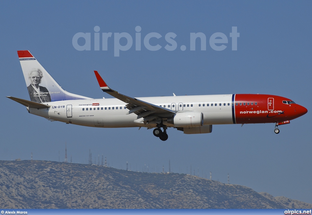 LN-DYB, Boeing 737-800, Norwegian Air Shuttle