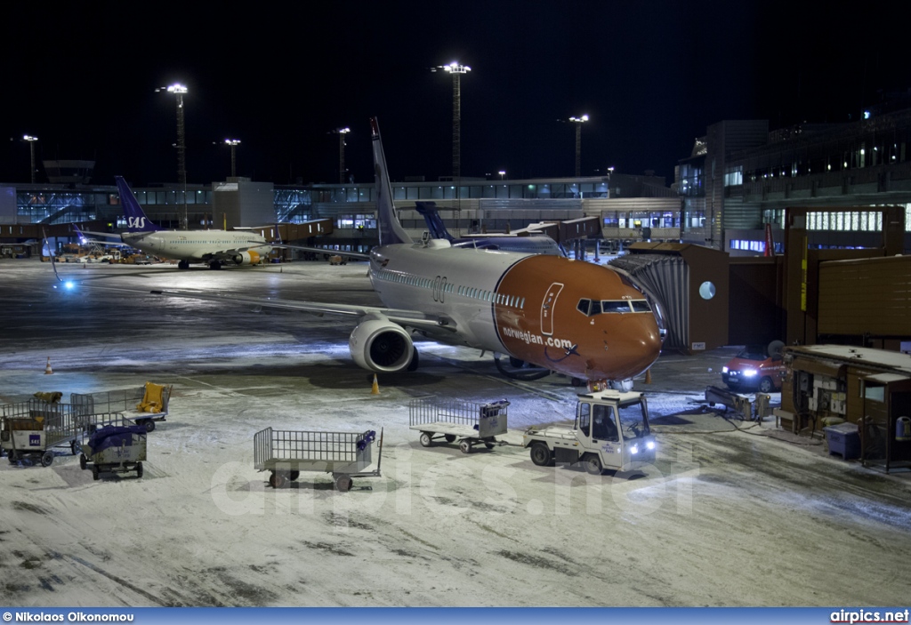 LN-DYC, Boeing 737-800, Norwegian Air Shuttle