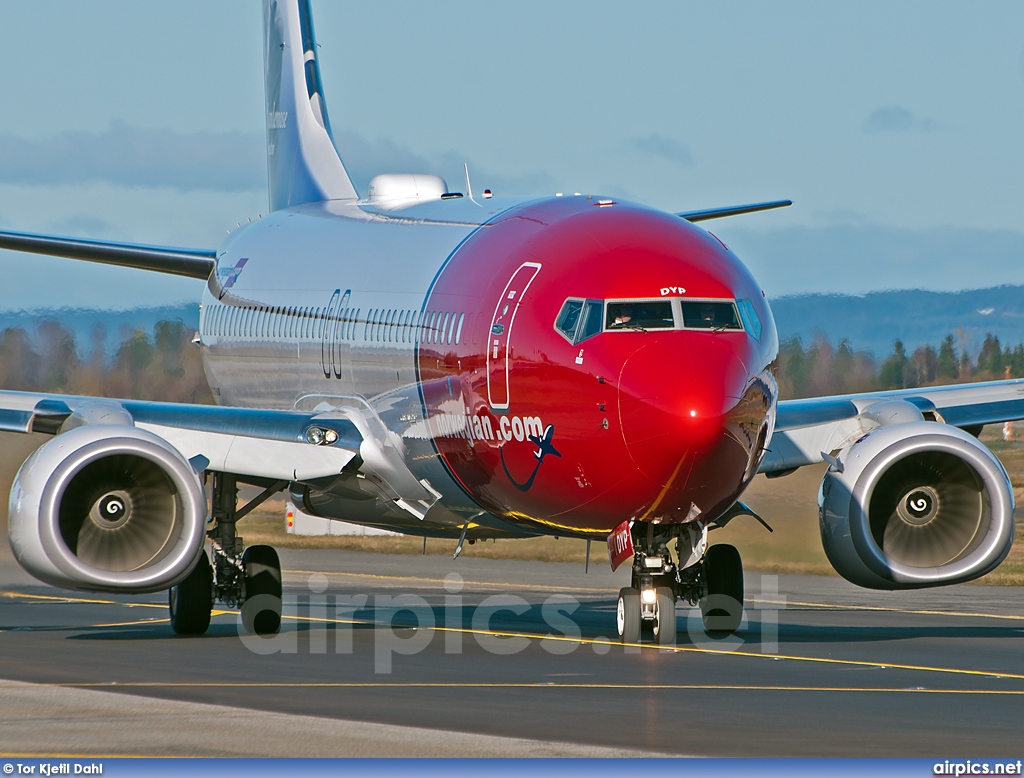 LN-DYP, Boeing 737-800, Norwegian Air Shuttle