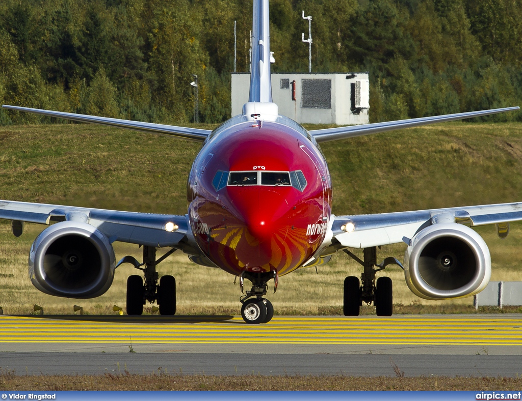 LN-DYQ, Boeing 737-800, Norwegian Air Shuttle