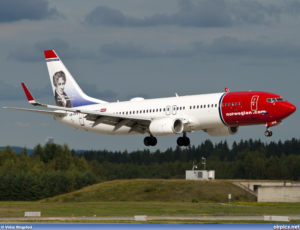 LN-DYS, Boeing 737-800, Norwegian Air Shuttle