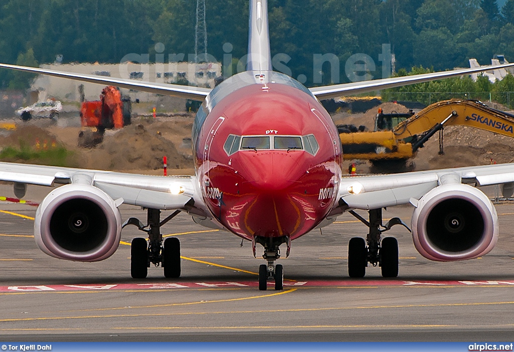 LN-DYT, Boeing 737-800, Norwegian Air Shuttle