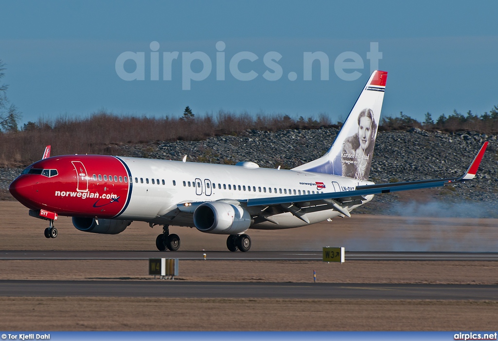 LN-DYT, Boeing 737-800, Norwegian Air Shuttle