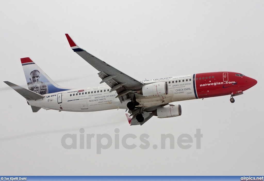 LN-DYU, Boeing 737-800, Norwegian Air Shuttle