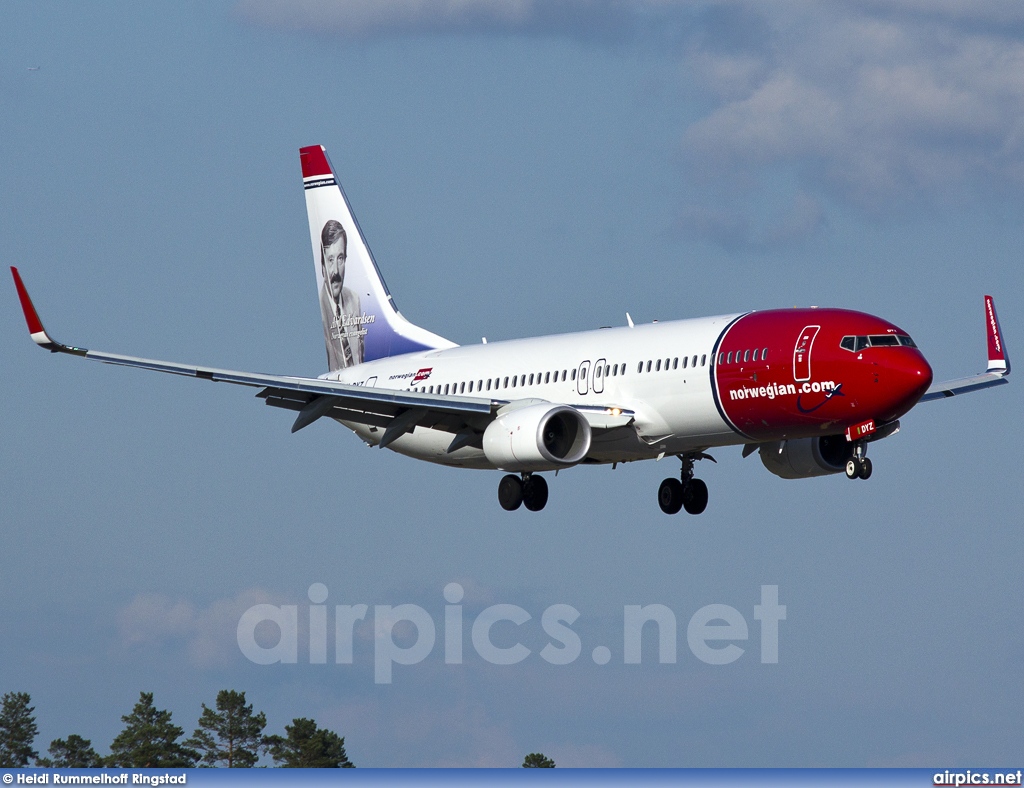 LN-DYZ, Boeing 737-800, Norwegian Air Shuttle