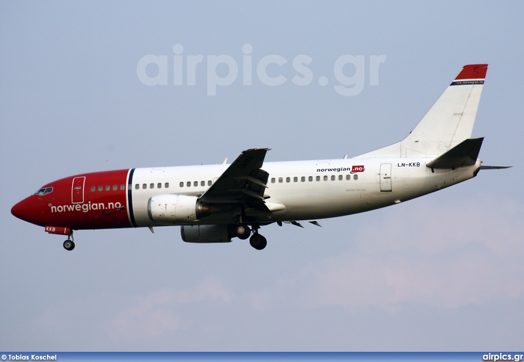 LN-KKB, Boeing 737-300, Norwegian Air Shuttle