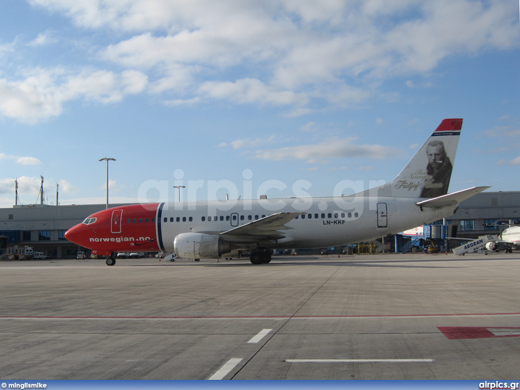 LN-KKF, Boeing 737-300, Norwegian Air Shuttle