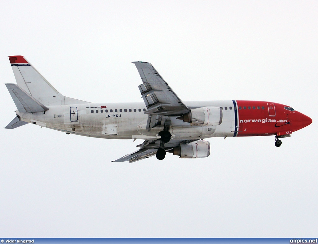 LN-KKJ, Boeing 737-300, Norwegian Air Shuttle