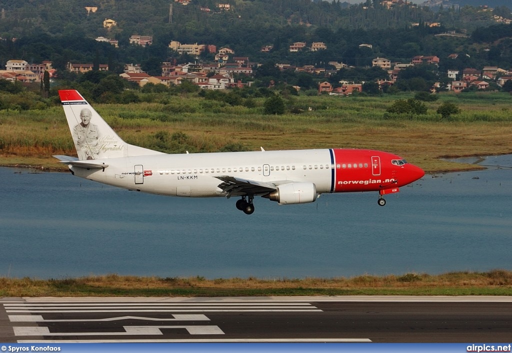 LN-KKM, Boeing 737-300, Norwegian Air Shuttle