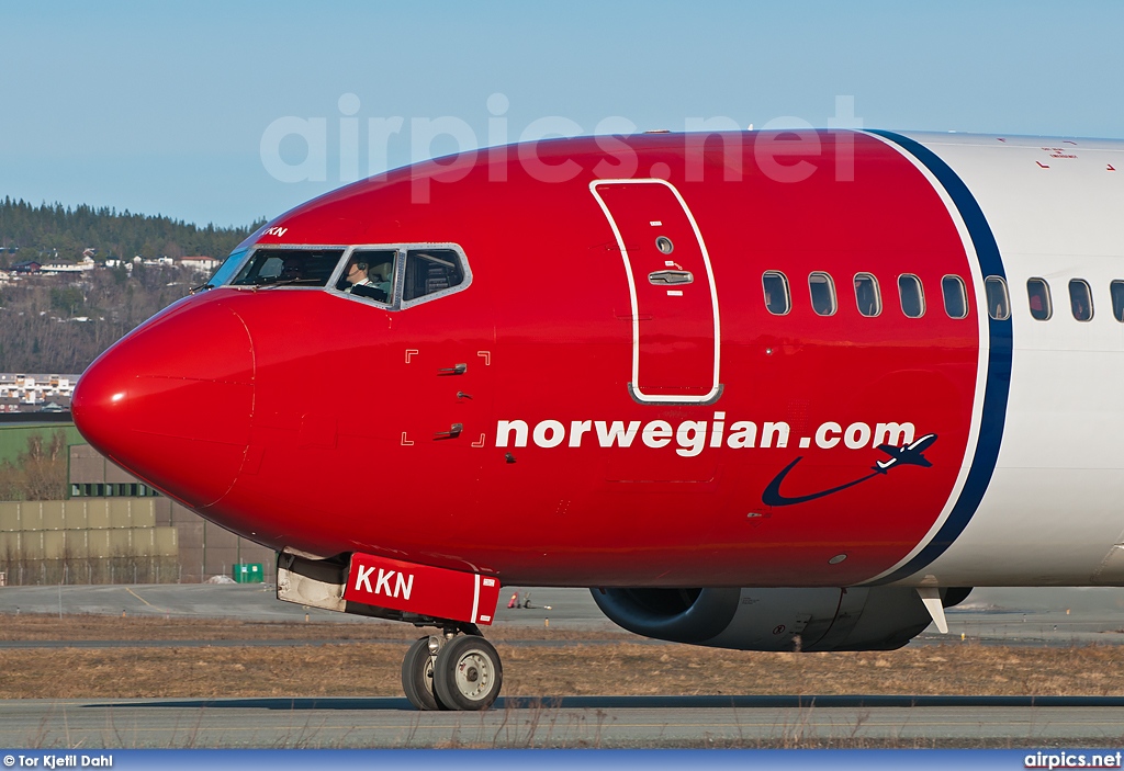 LN-KKN, Boeing 737-300, Norwegian Air Shuttle