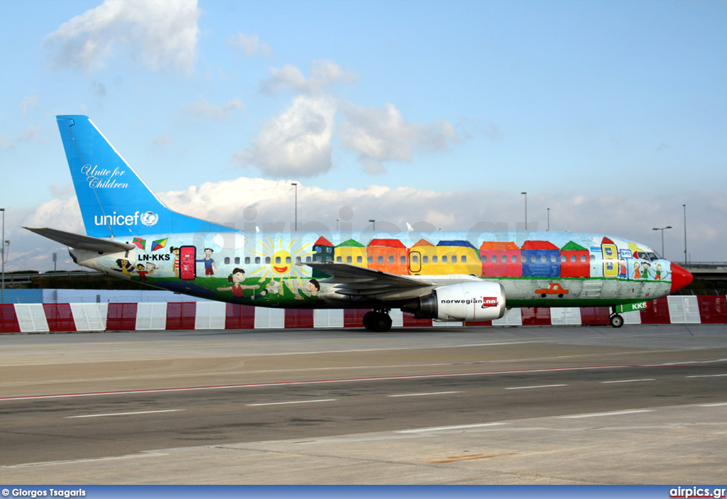 LN-KKS, Boeing 737-300, Norwegian Air Shuttle