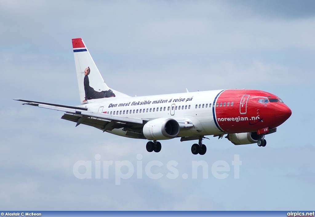 LN-KKW, Boeing 737-300, Norwegian Air Shuttle