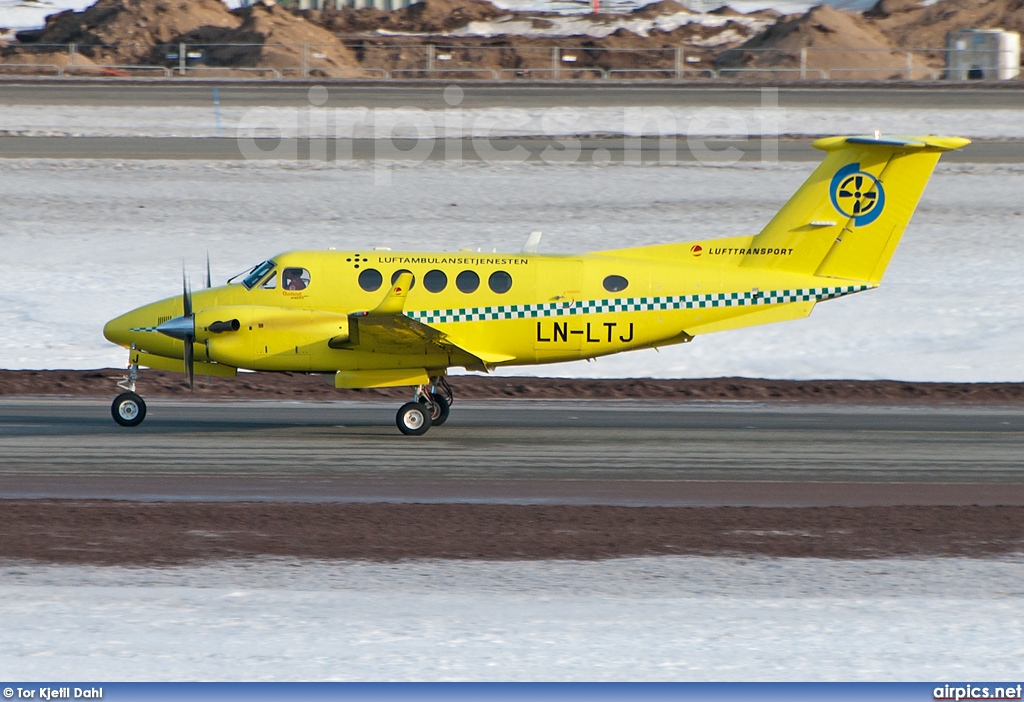 LN-LTJ, Beechcraft B200GT King Air, Lufttransport