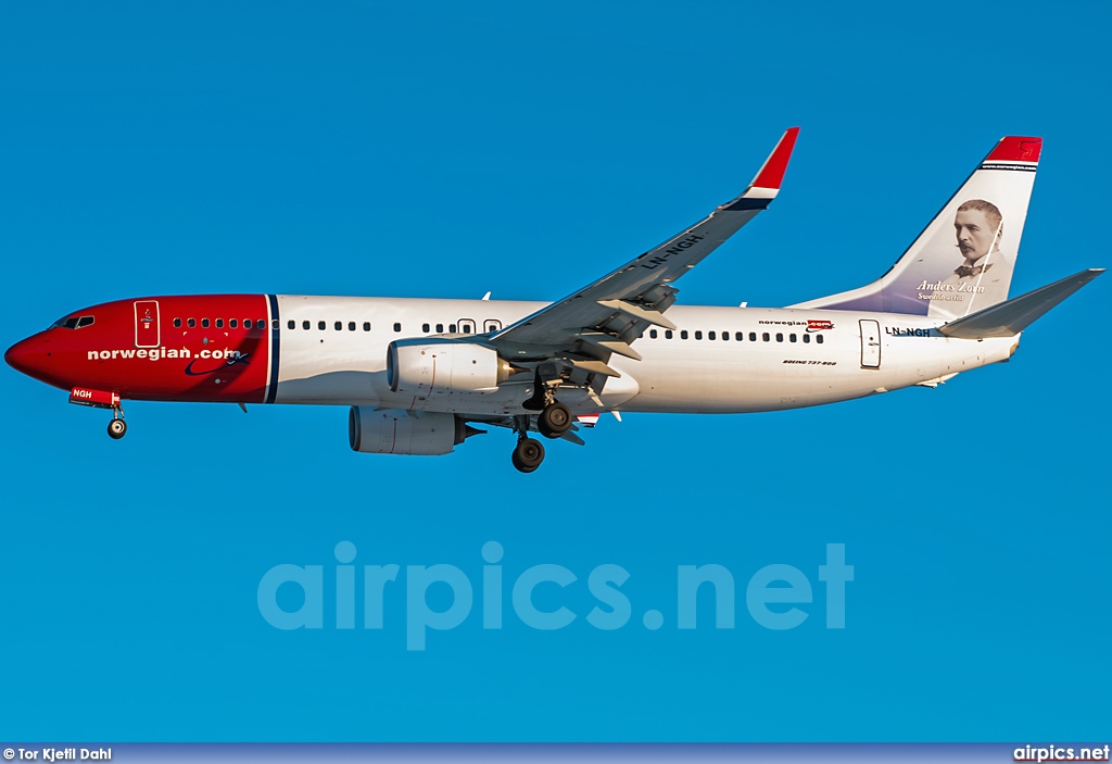 LN-NGH, Boeing 737-800, Norwegian Air Shuttle