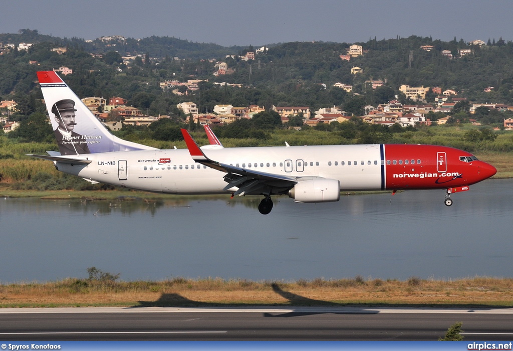 LN-NIB, Boeing 737-800, Norwegian Air Shuttle