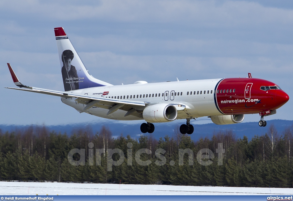 LN-NIC, Boeing 737-800, Norwegian Air Shuttle