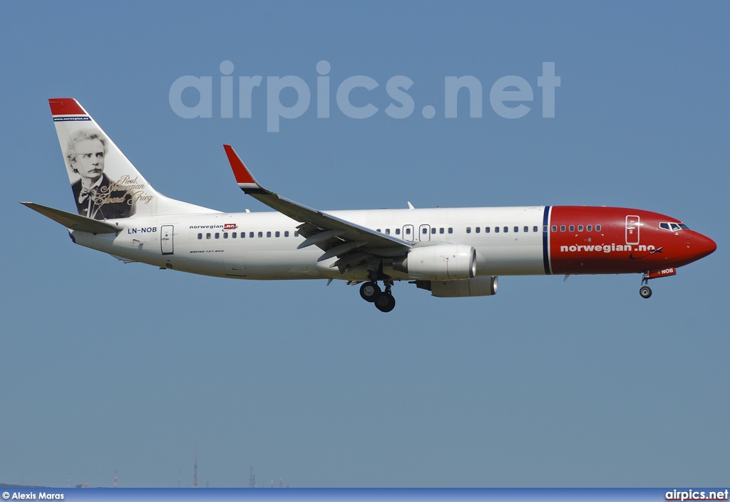 LN-NOB, Boeing 737-800, Norwegian Air Shuttle