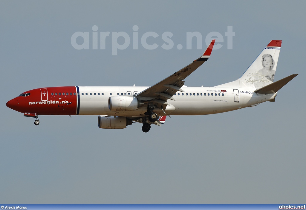 LN-NOD, Boeing 737-800, Norwegian Air Shuttle