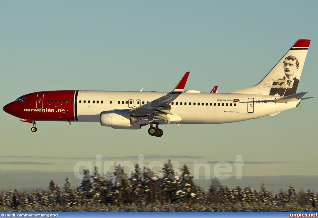 LN-NOF, Boeing 737-800, Norwegian Air Shuttle