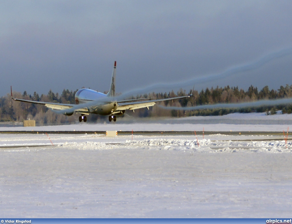 LN-NOJ, Boeing 737-800, Norwegian Air Shuttle