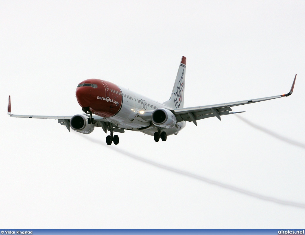 LN-NOL, Boeing 737-800, Norwegian Air Shuttle