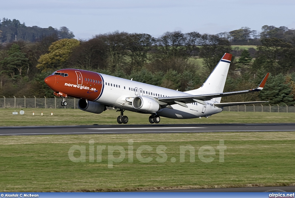 LN-NOM, Boeing 737-800, Norwegian Air Shuttle