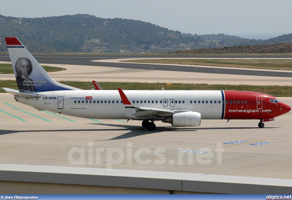 LN-NON, Boeing 737-800, Norwegian Air Shuttle