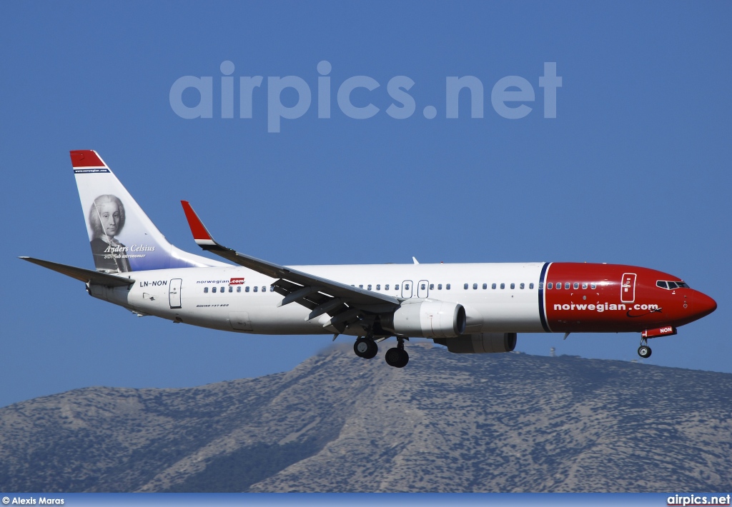 LN-NON, Boeing 737-800, Norwegian Air Shuttle