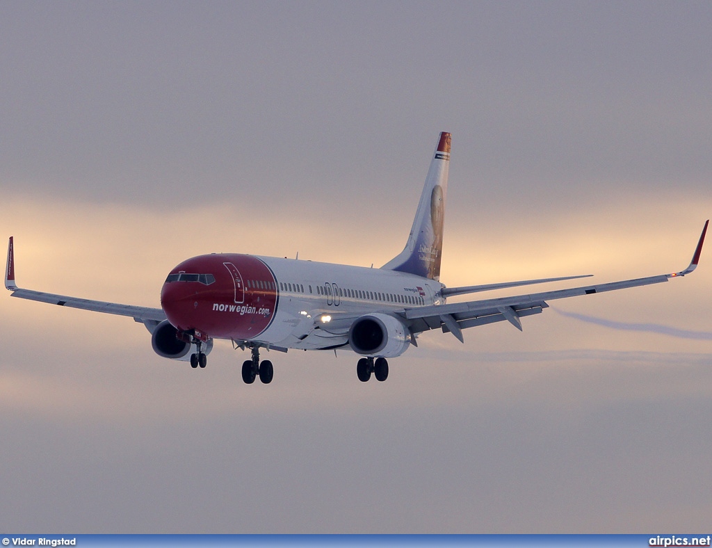 LN-NON, Boeing 737-800, Norwegian Air Shuttle