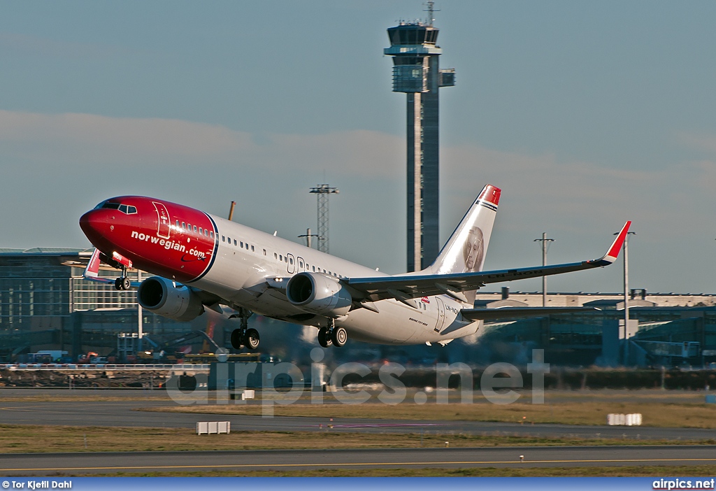 LN-NON, Boeing 737-800, Norwegian Air Shuttle