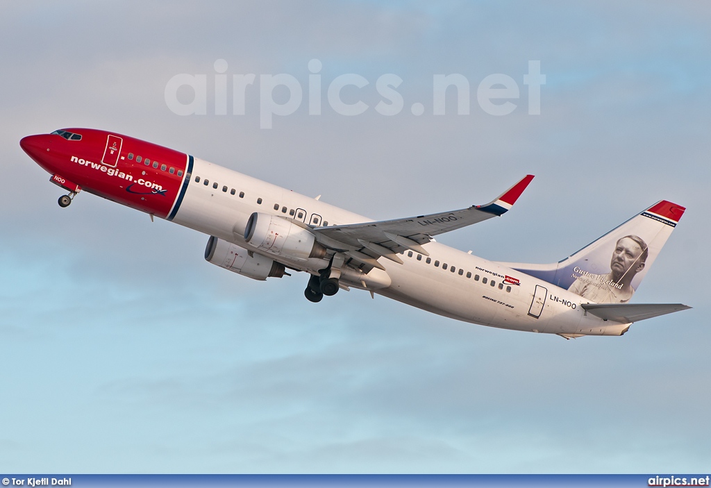 LN-NOO, Boeing 737-800, Norwegian Air Shuttle