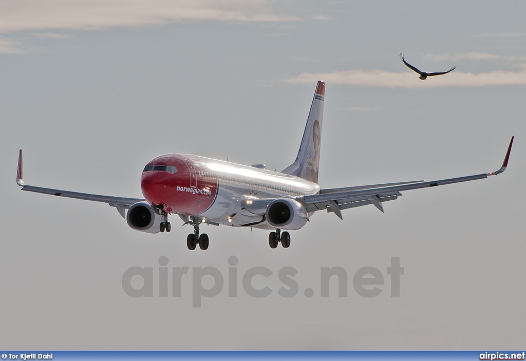 LN-NOP, Boeing 737-800, Norwegian Air Shuttle