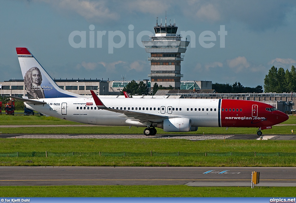 LN-NOS, Boeing 737-800, Norwegian Air Shuttle