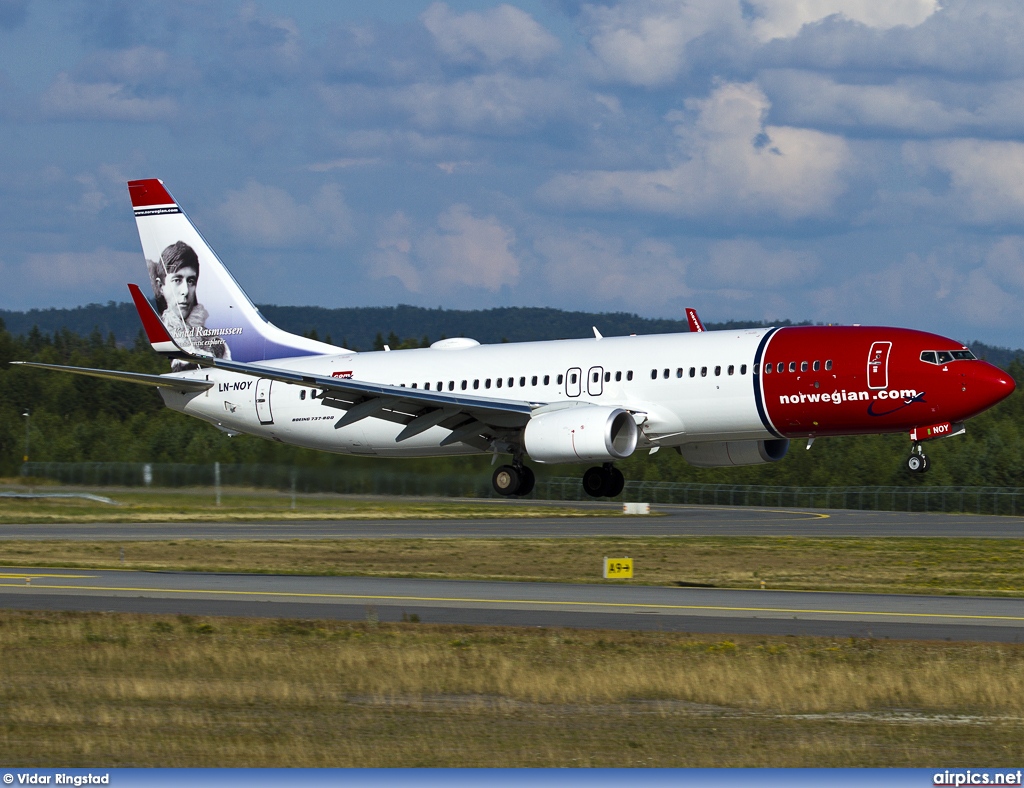 LN-NOY, Boeing 737-800, Norwegian Air Shuttle