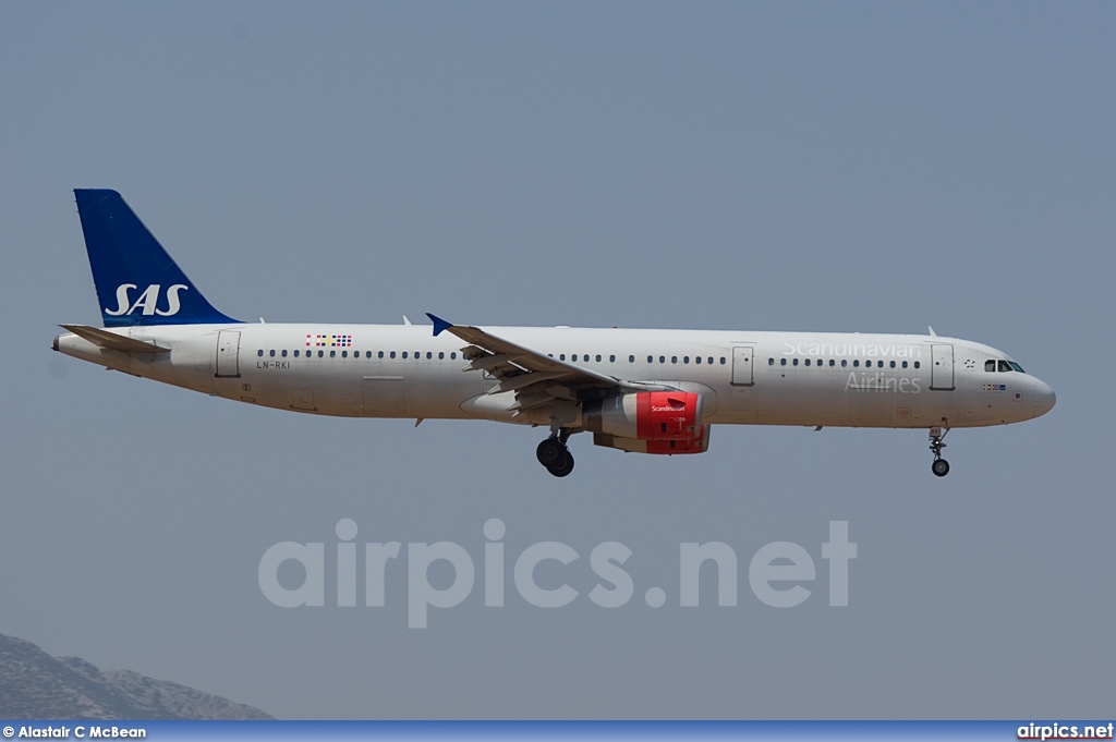 LN-RKI, Airbus A321-200, Scandinavian Airlines System (SAS)