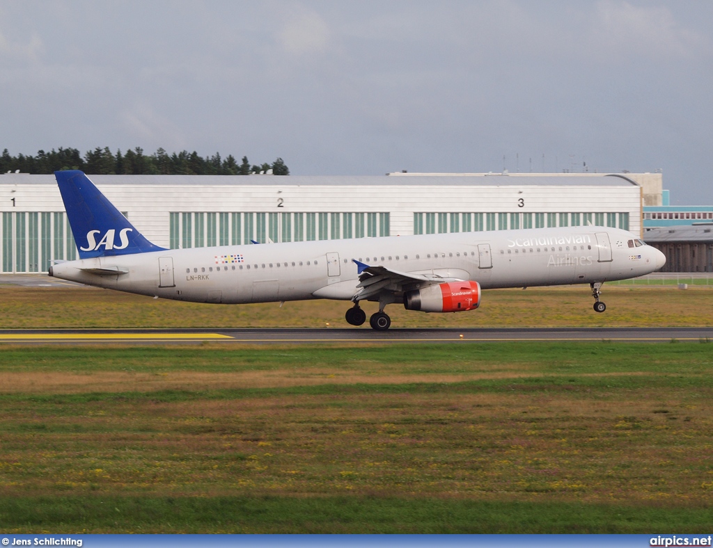 LN-RKK, Airbus A321-200, Scandinavian Airlines System (SAS)