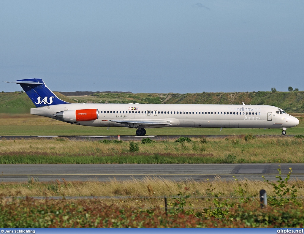 LN-RLR, McDonnell Douglas MD-82, Scandinavian Airlines System (SAS)