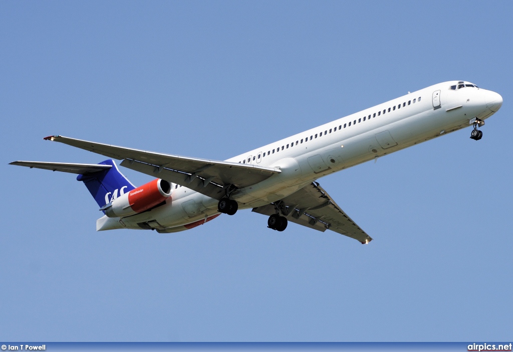 LN-RMD, McDonnell Douglas MD-82, Scandinavian Airlines System (SAS)