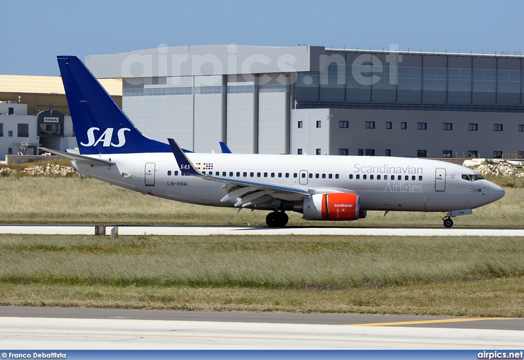 LN-RNW, Boeing 737-700, Scandinavian Airlines System (SAS)