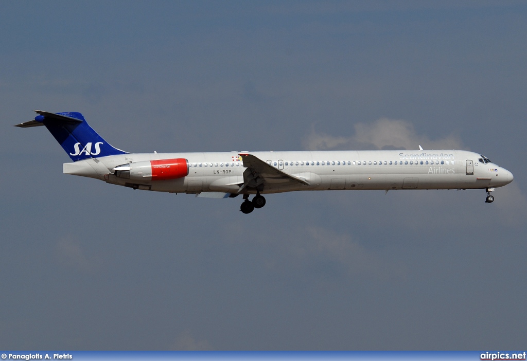 LN-ROP, McDonnell Douglas MD-82, Scandinavian Airlines System (SAS)