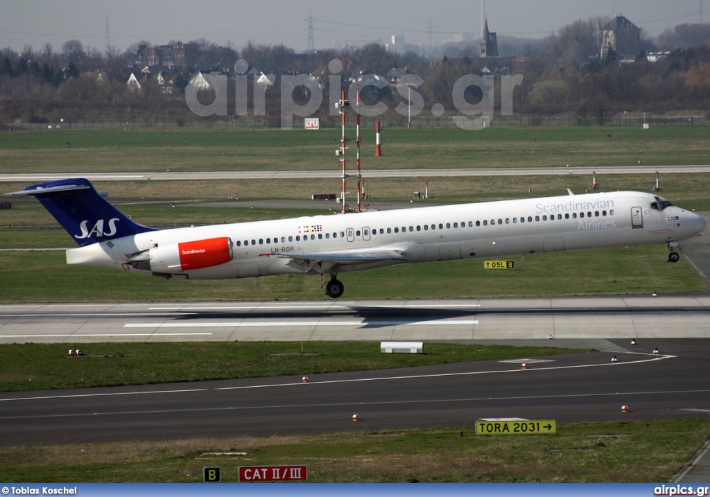 LN-ROR, McDonnell Douglas MD-82, Scandinavian Airlines System (SAS)