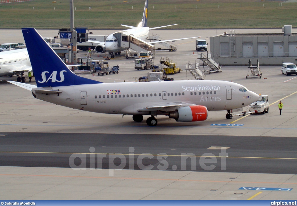 LN-RPB, Boeing 737-600, Scandinavian Airlines System (SAS)