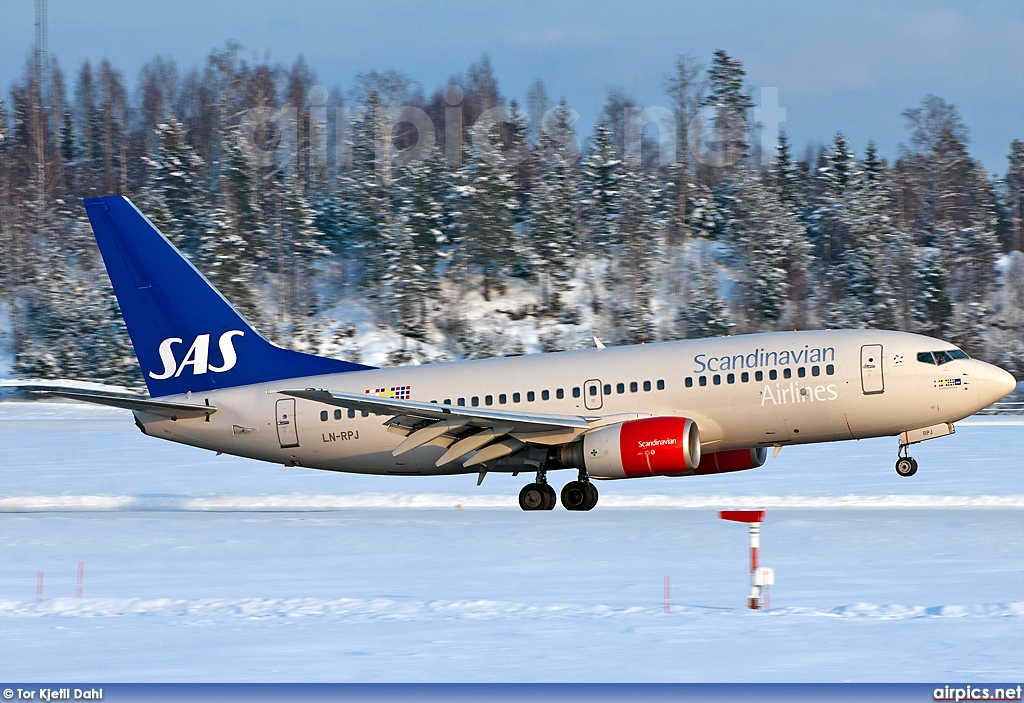 LN-RPJ, Boeing 737-700, Scandinavian Airlines System (SAS)