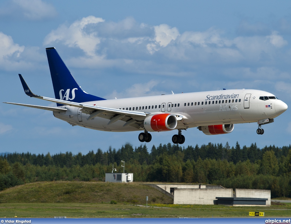 LN-RRF, Boeing 737-800, Scandinavian Airlines System (SAS)