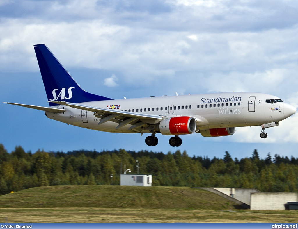 LN-RRN, Boeing 737-700, Scandinavian Airlines System (SAS)